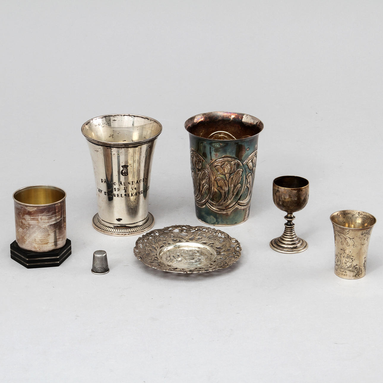 SILVERFÖREMÅL, 7 st, 1800-tal. Totalvikt ca 400 gram.