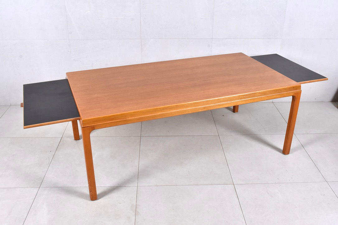 COFFEE TABLE, teak with extendable melamine boards, “Aristocrat”.