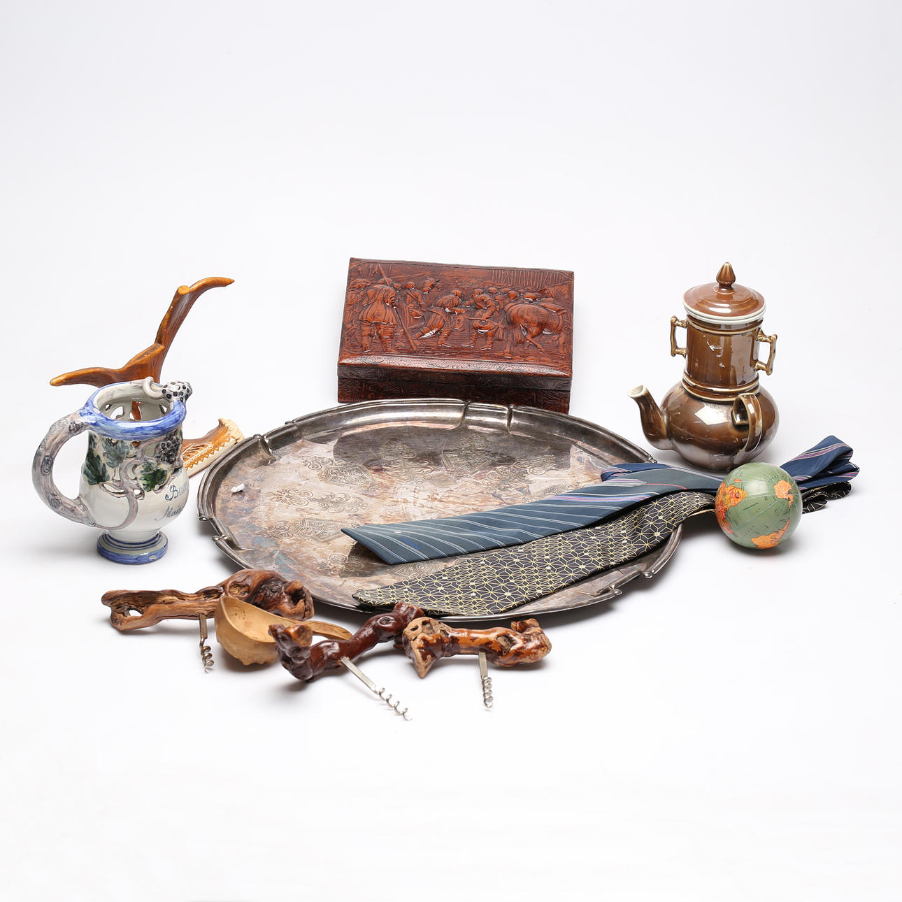 PARTI CURIOSA, b.la. joint work.