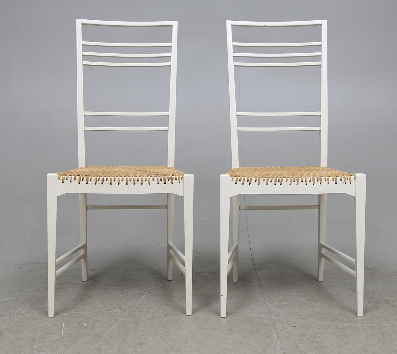 STOLAR, ett par, "Poem", Erik Chambert, Chamberts Möbelfabriker, sannolikt 1950-tal.