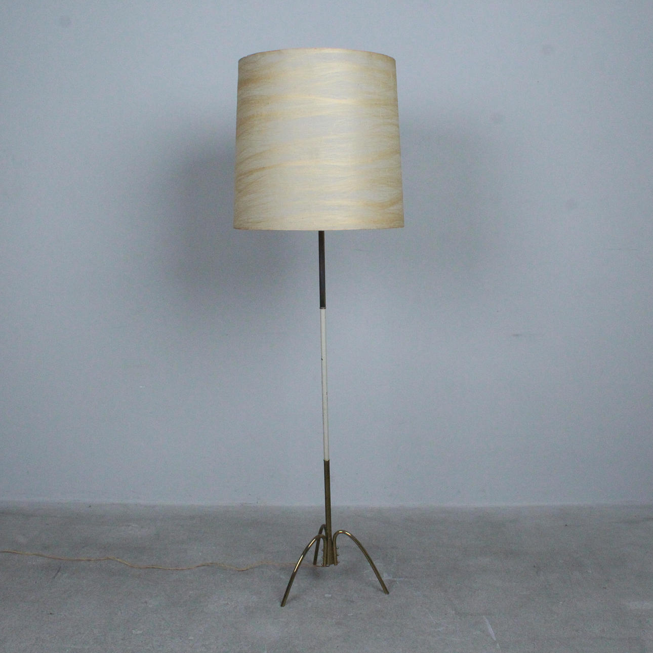 1970s tripod floor lamp.
