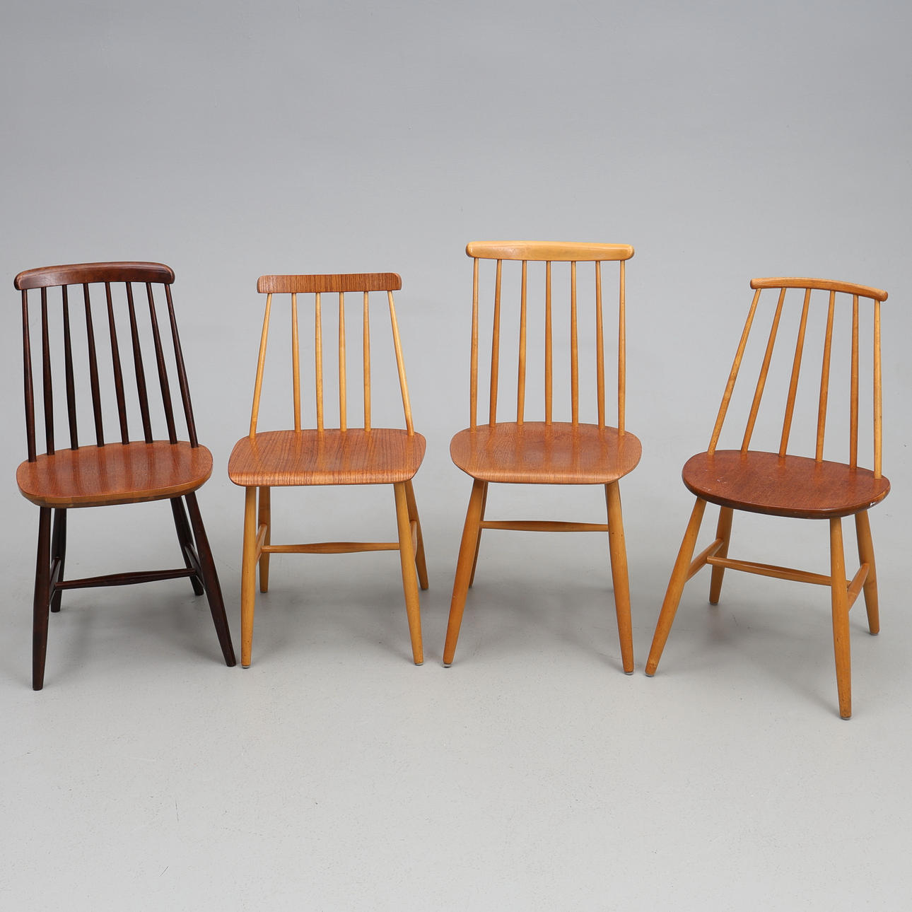 PEG CHAIRS. 4 pcs, different models.