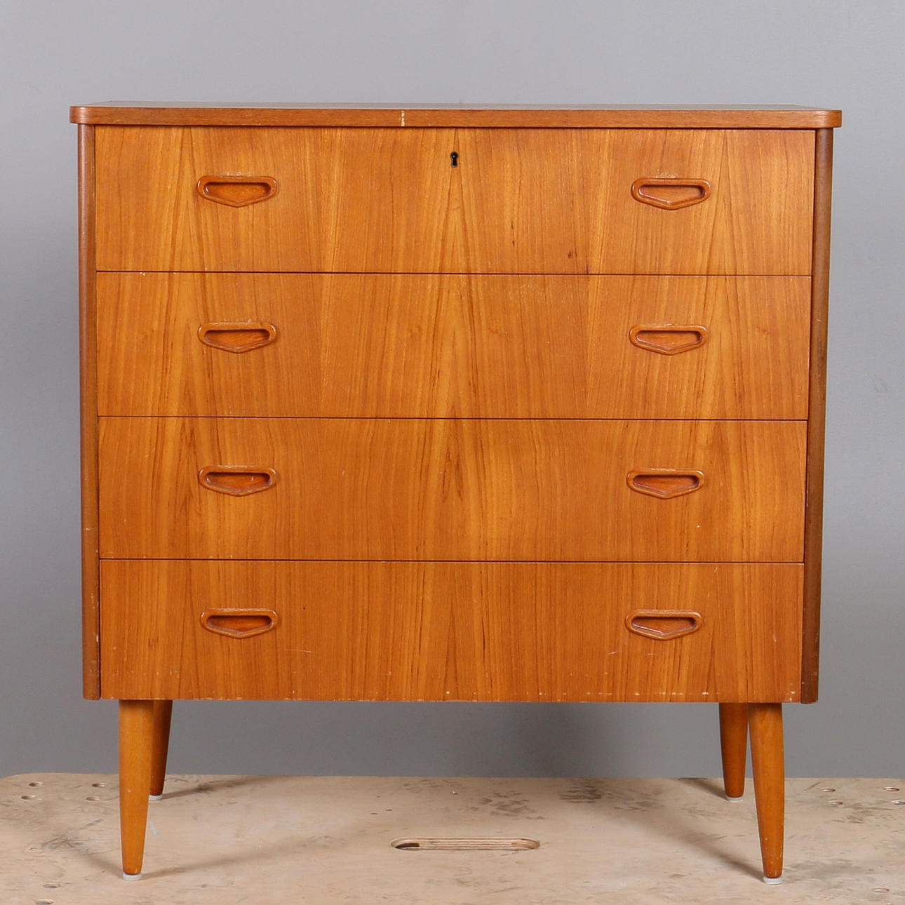 BYRÅ, teak, 1950/60-tal.