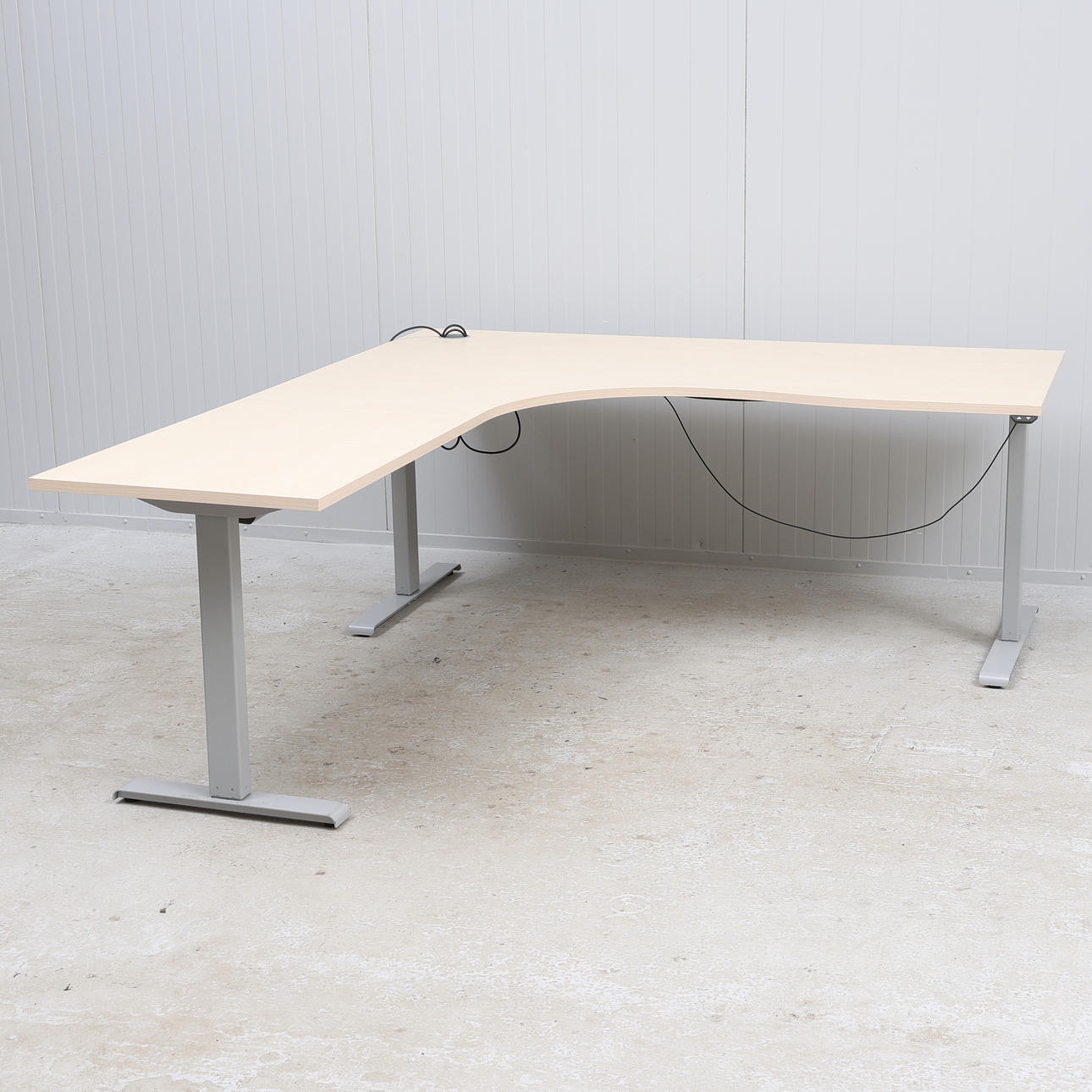 CORNER DESK, Raisable and adjustable, Linak, contemporary.