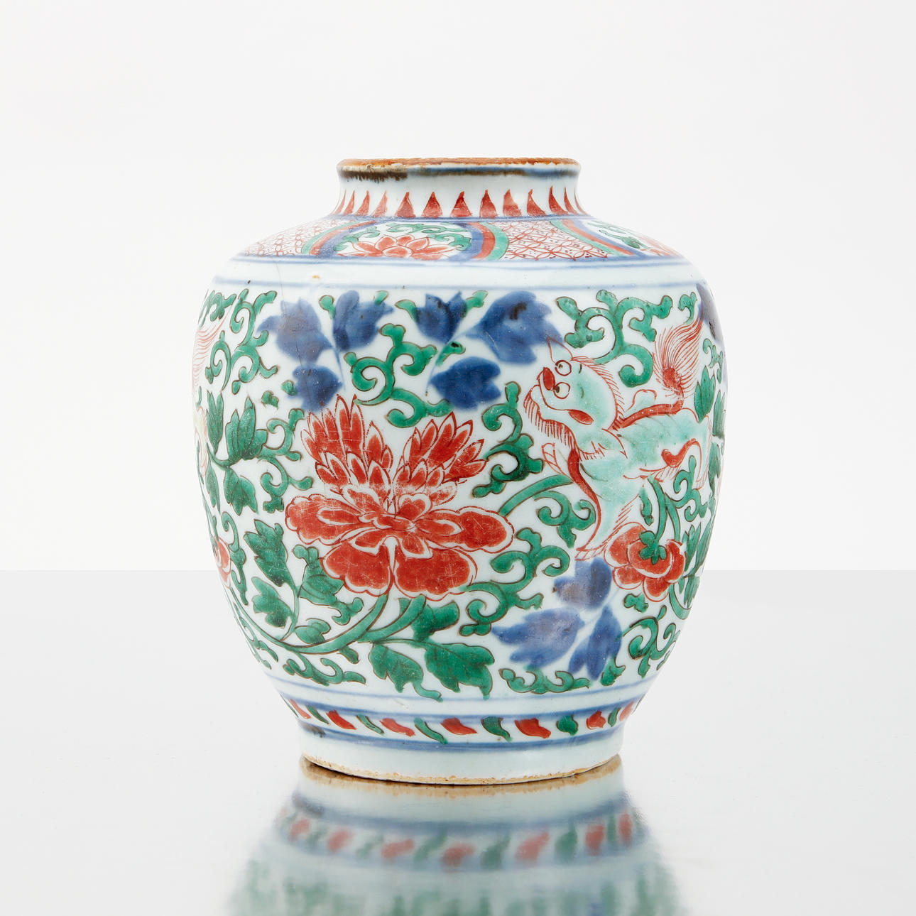 A Chinese porcelain urn, Transition 17th century. Ceramics & Porcelain ...