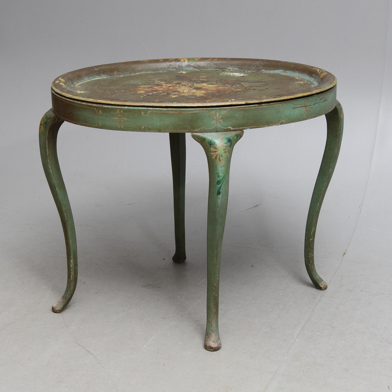 BRICKBORD med lös plåtbricka, rokokostil, omkring sekelskiftet 1900.