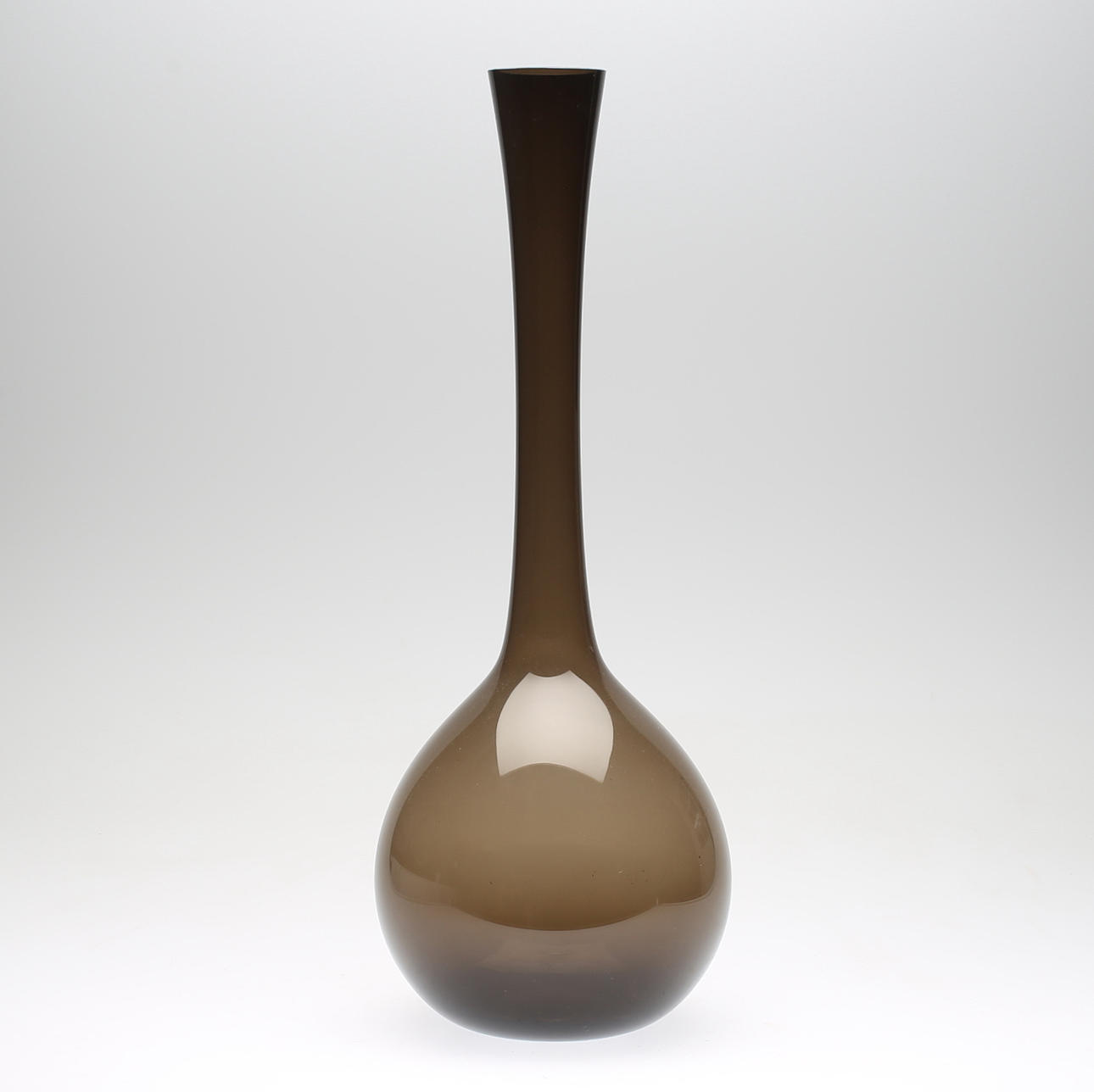 GOLVVAS, glas, sannolikt Arthur Percy, Gullaskruf, 1900-tal.