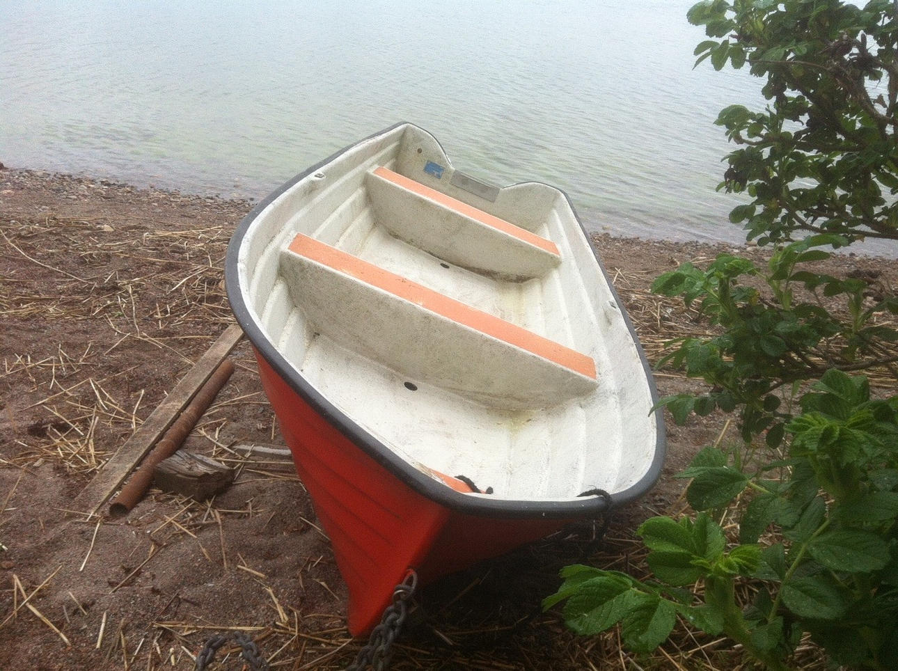 PLASTBÅT med utombordsmotor Monark 7,5 HK.