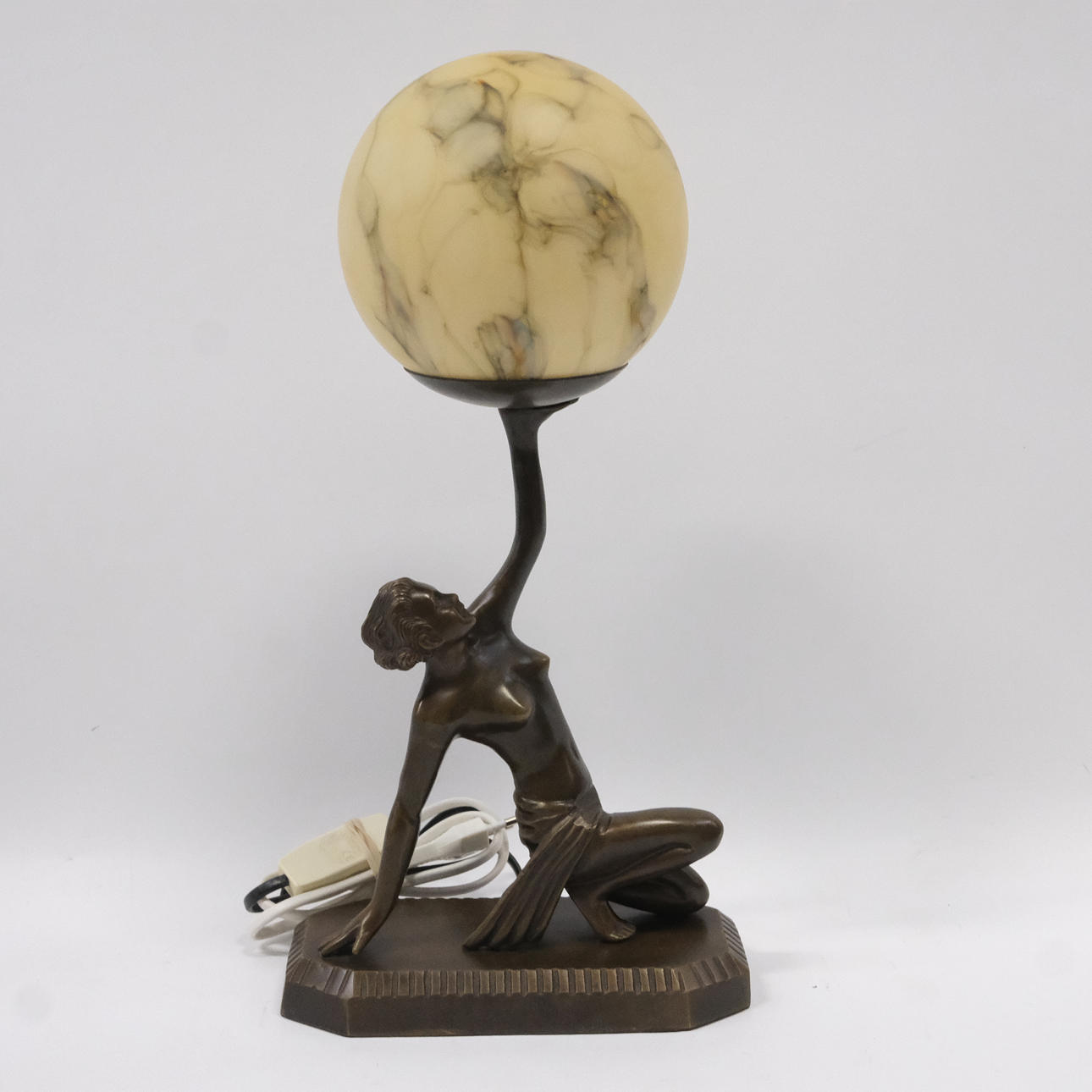 TABLE LAMP, ART DECO STYLE.