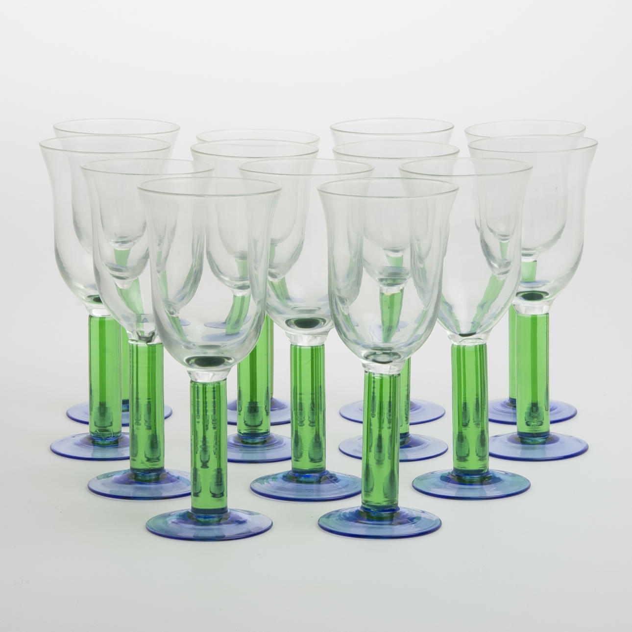 VINGLAS, 13 styckesmed grön/blå fot.