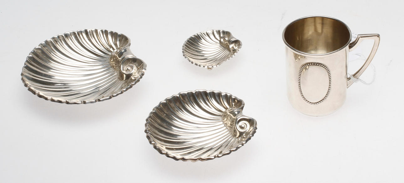 FAT, 3 delar samt MUGG, silver. Spanien samt Sverige. Vikt 112.3g.