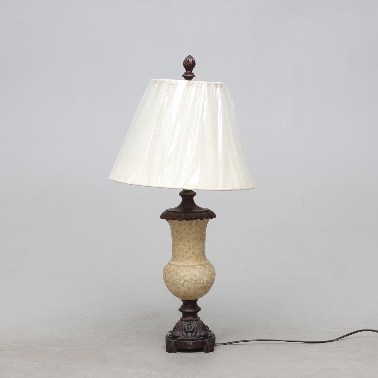 TABLE LAMP. Art mass, 19th/21st century.
