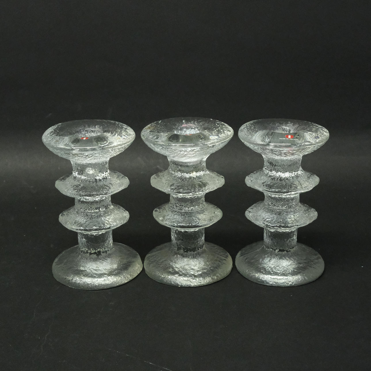 TIMO SARPANEVA. IITTALA, TRES CANDELABROS, «FESTIO».