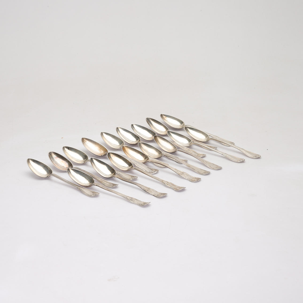 SPOONS. Silver, 17 pcs, 405 grams.