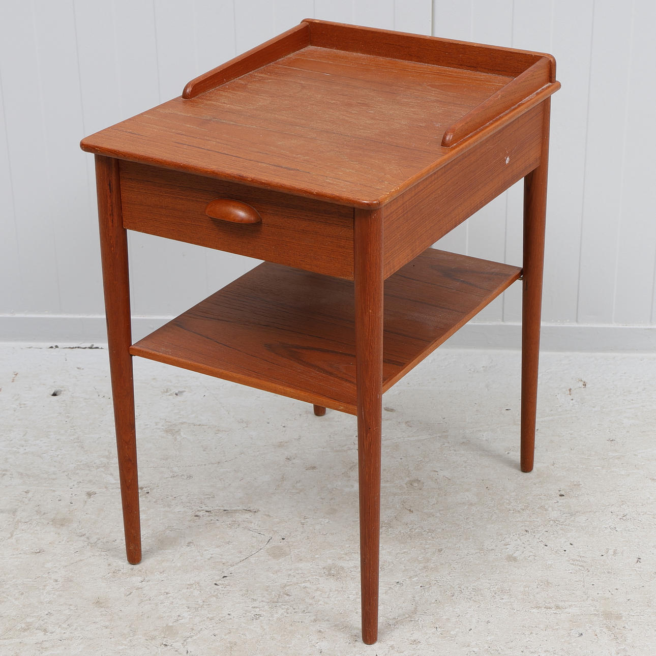 SÄNGBORD, teak, 1950/60-tal.
