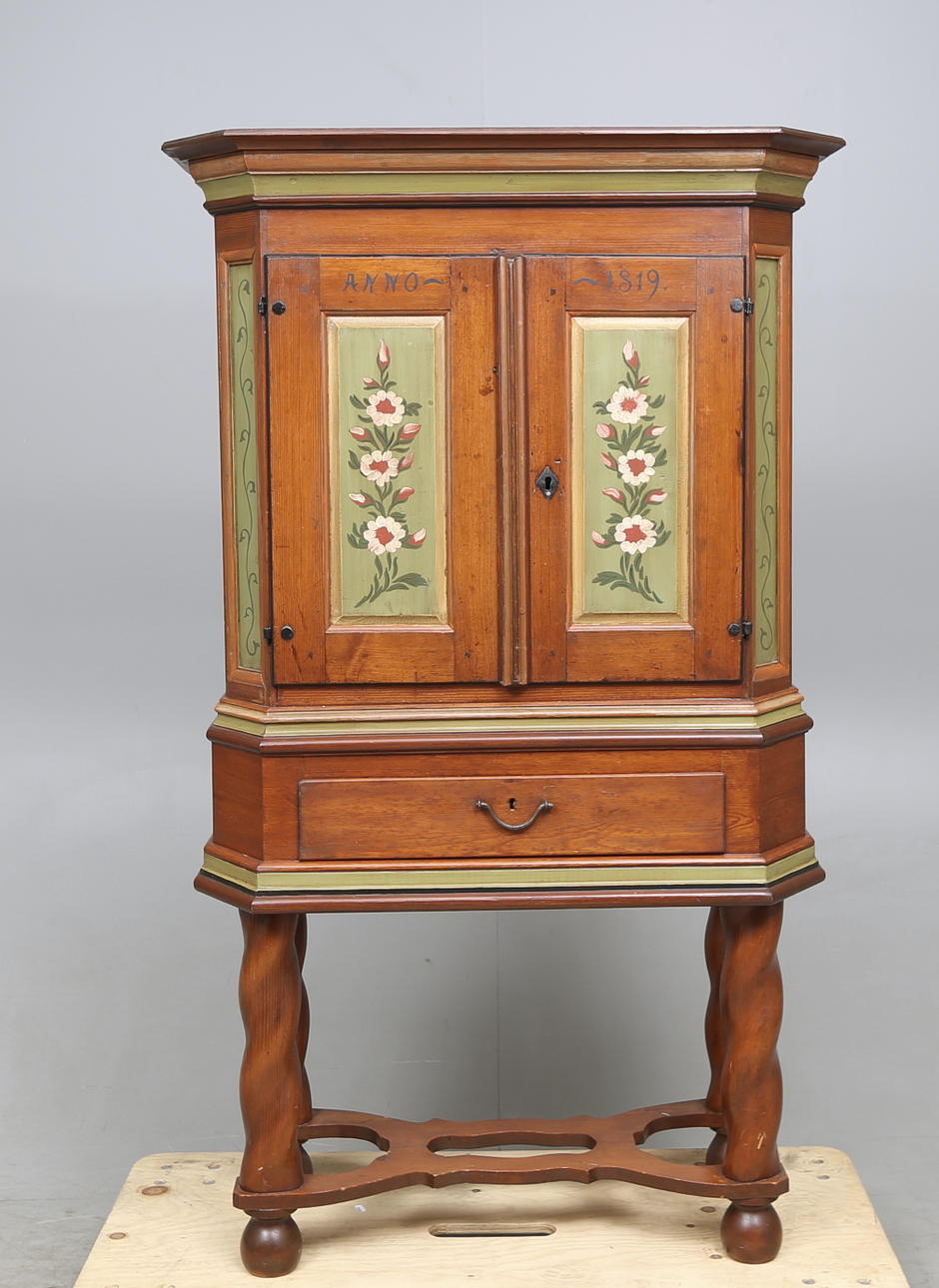 SKÅP, allmoge, 1800-tal.