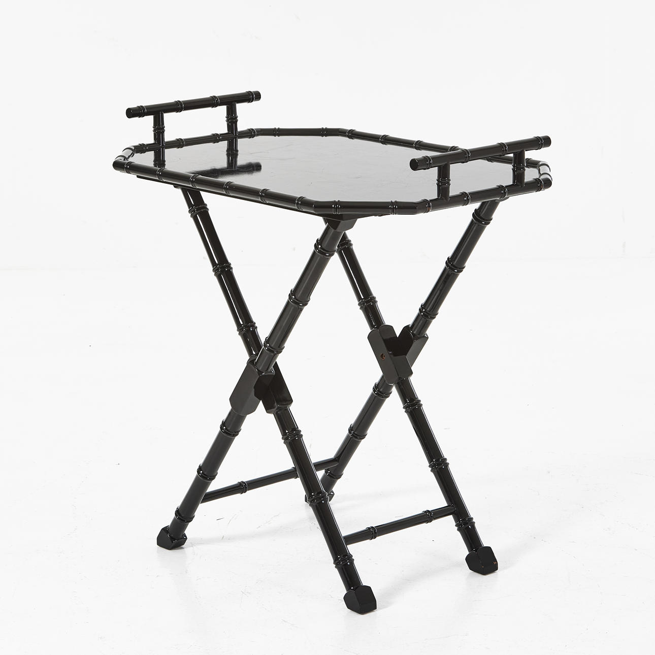 TABLETTTISCH, schwarz lackiert, modern.