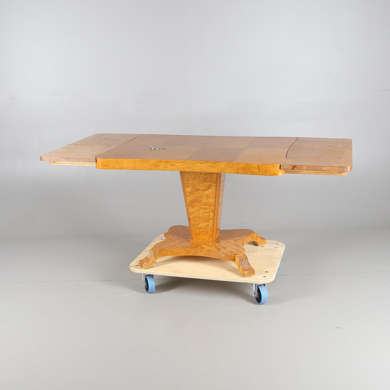 PELARBORD, fanérat trä, 1900-talets mitt.