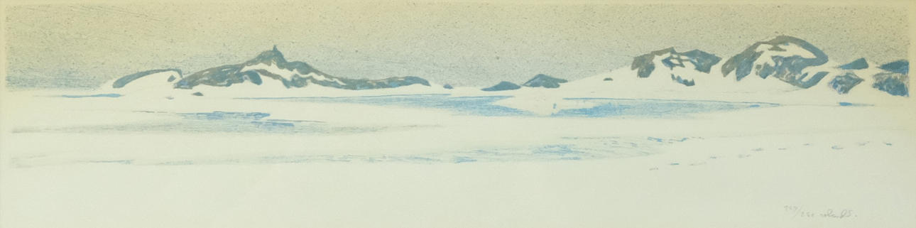ROLAND SVENSSON. LITHOGRAPHY. BEACH MOTIF WITH MOUNTAINS.