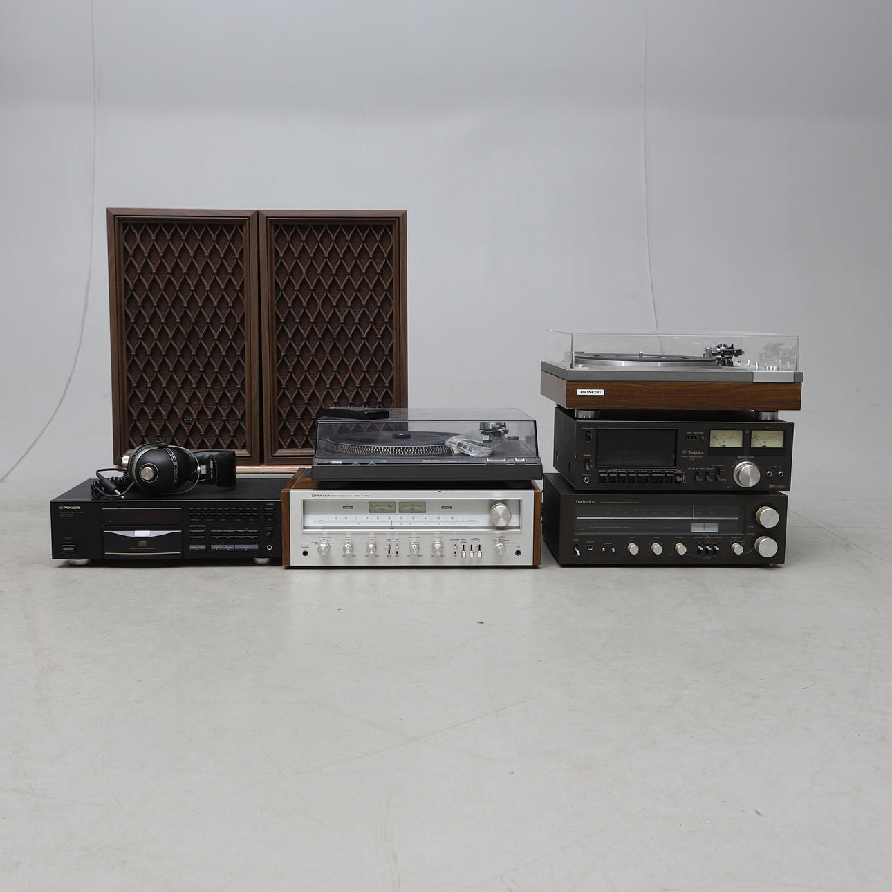 STEREO PARTS, 9 pieces, Pioneer & Technics.