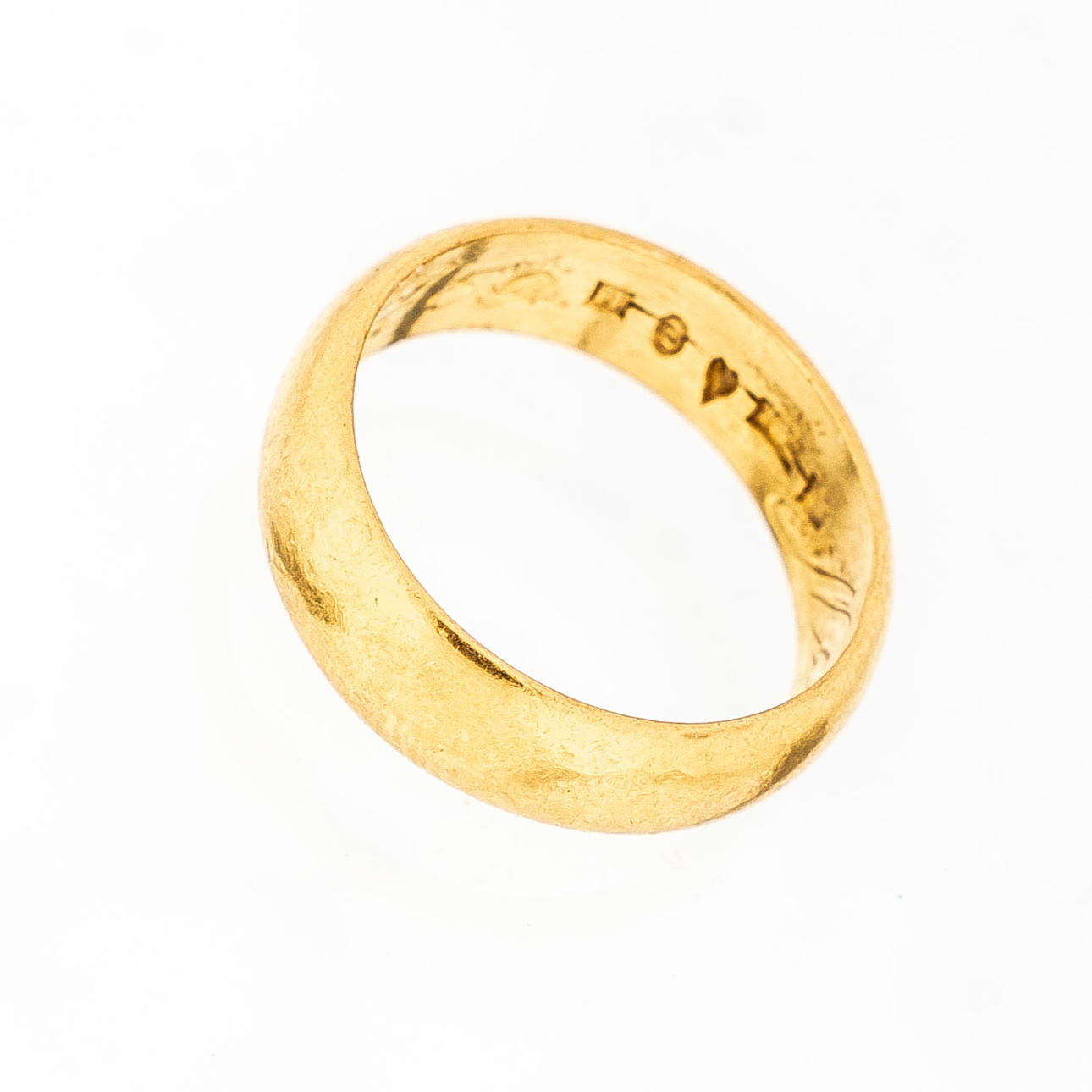 RING. 23 Karat Gold des 20. Jahrhunderts.
