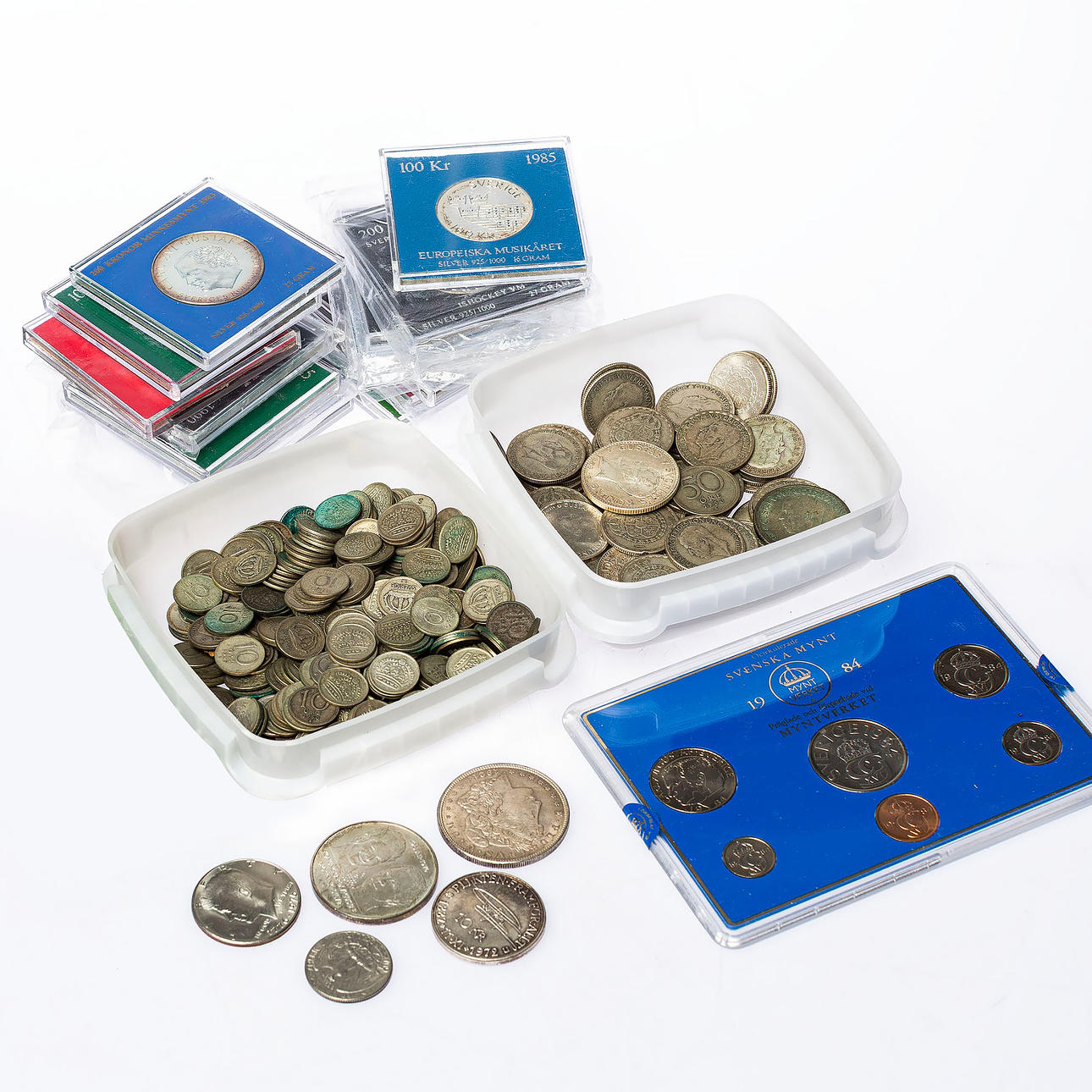 COIN COLLECTION, mostly silver, including 14 commemorative coins.