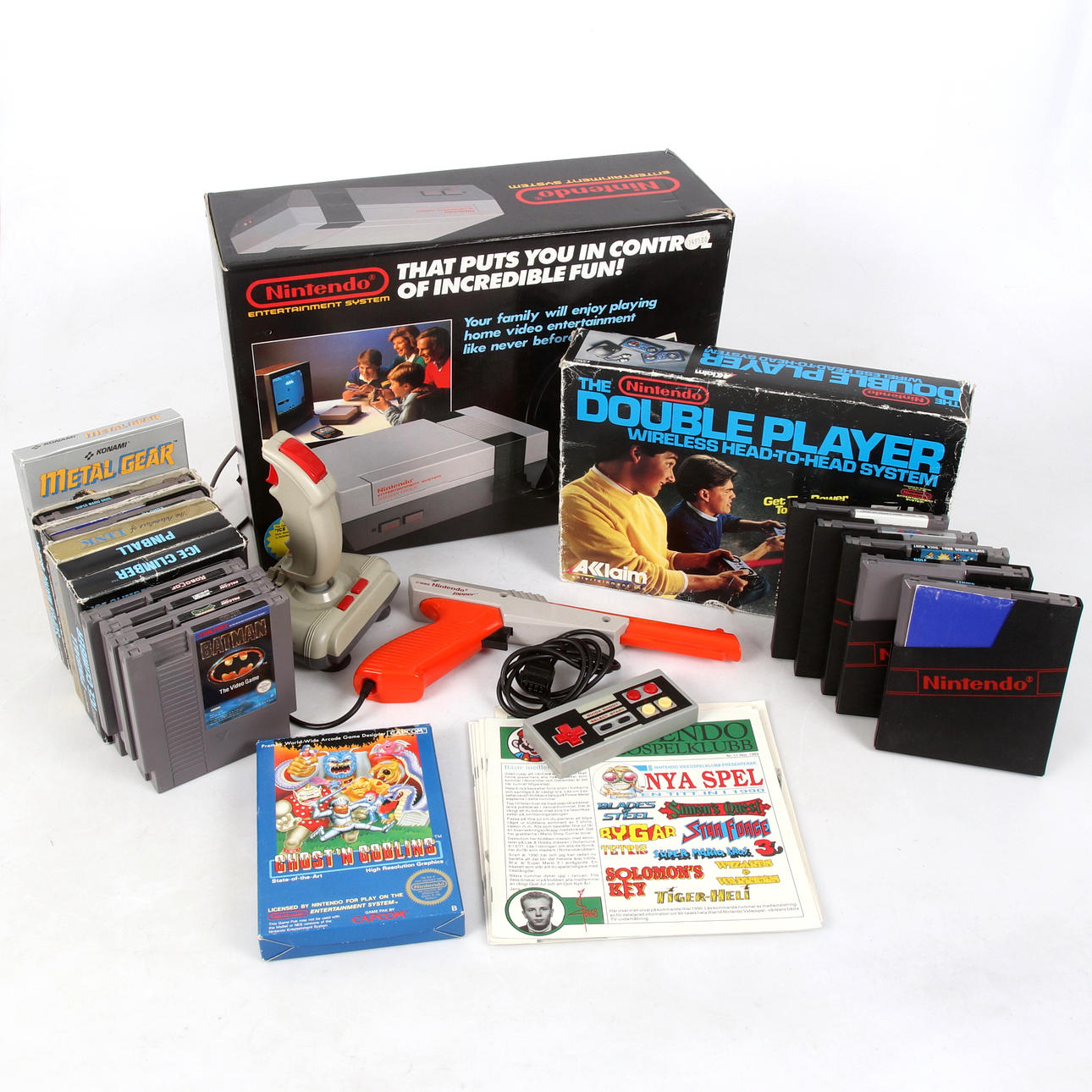 NINTENDO, Console 8 piece, wireless controllers, 16 games, gun and ...