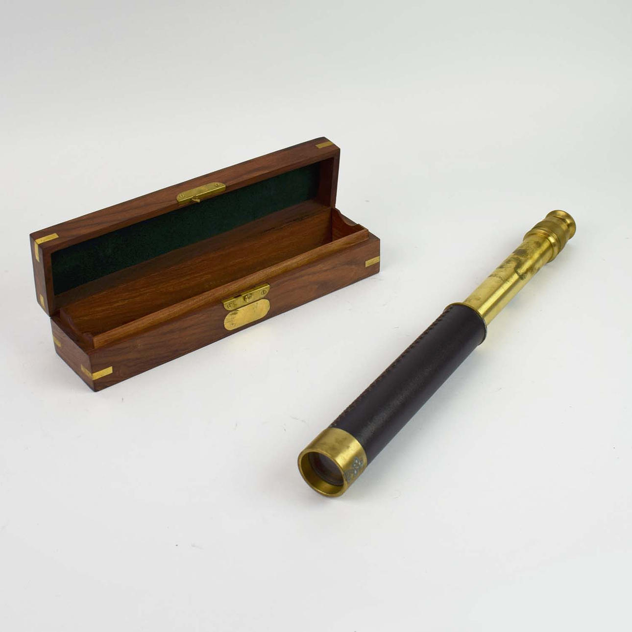 A BOXED ROSS MORELL TELESCOPE.