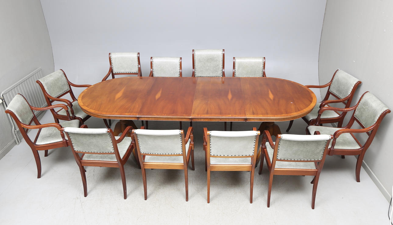 MATSALSMÖBEL, 13 delar, engelsk stil, 1900-tal.