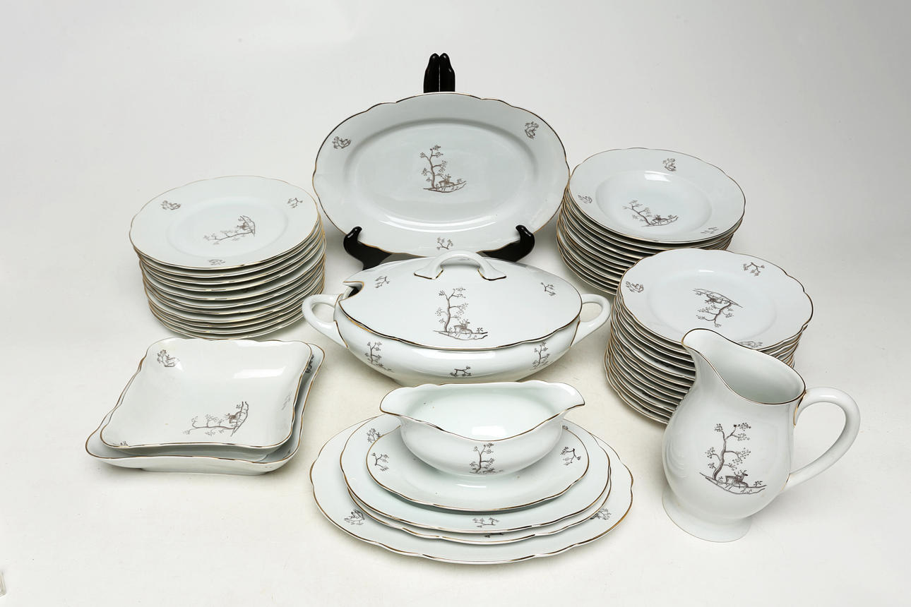 A 44-piece Dek Hjorten dining set, circa 1930.