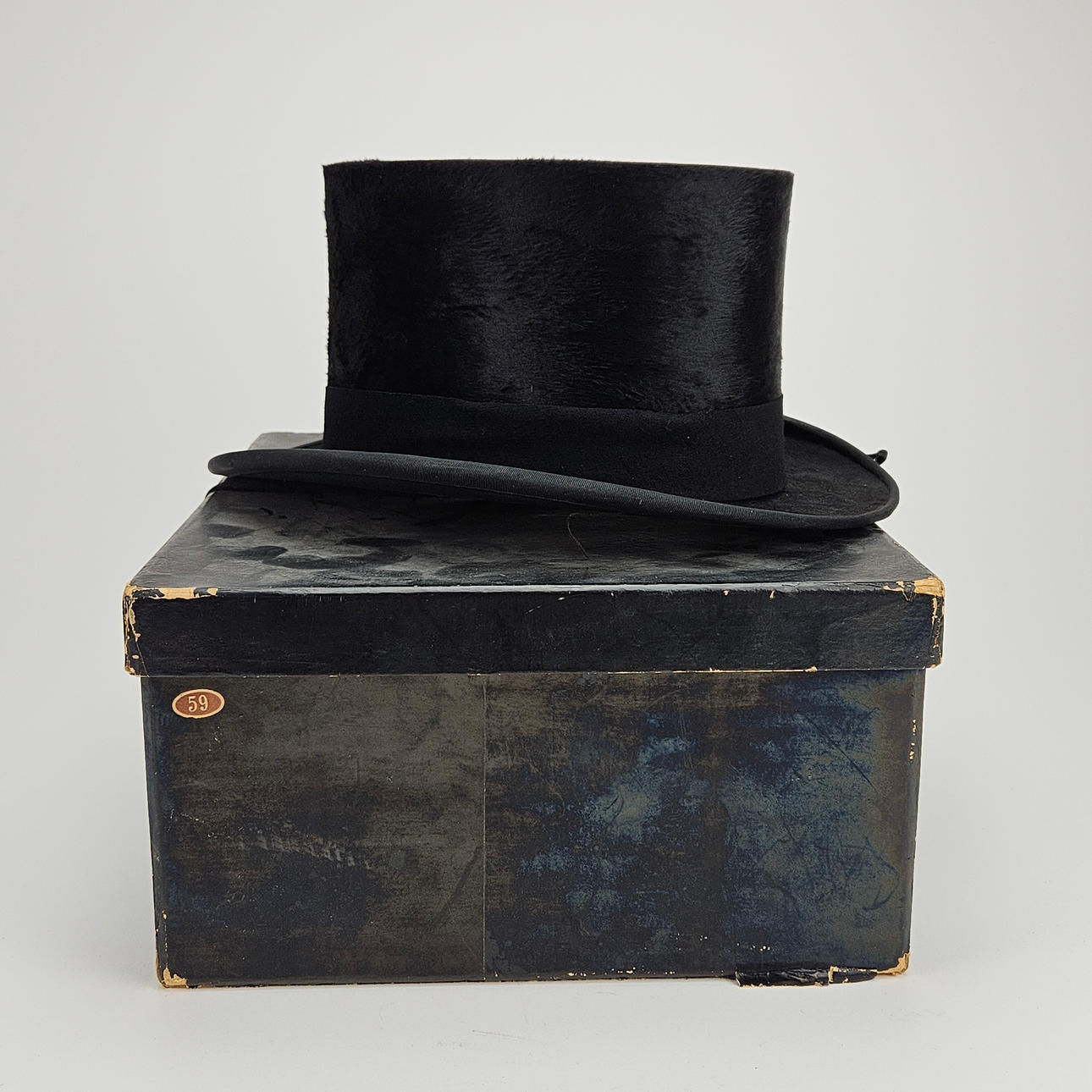 A cylinder hat, 20th century.