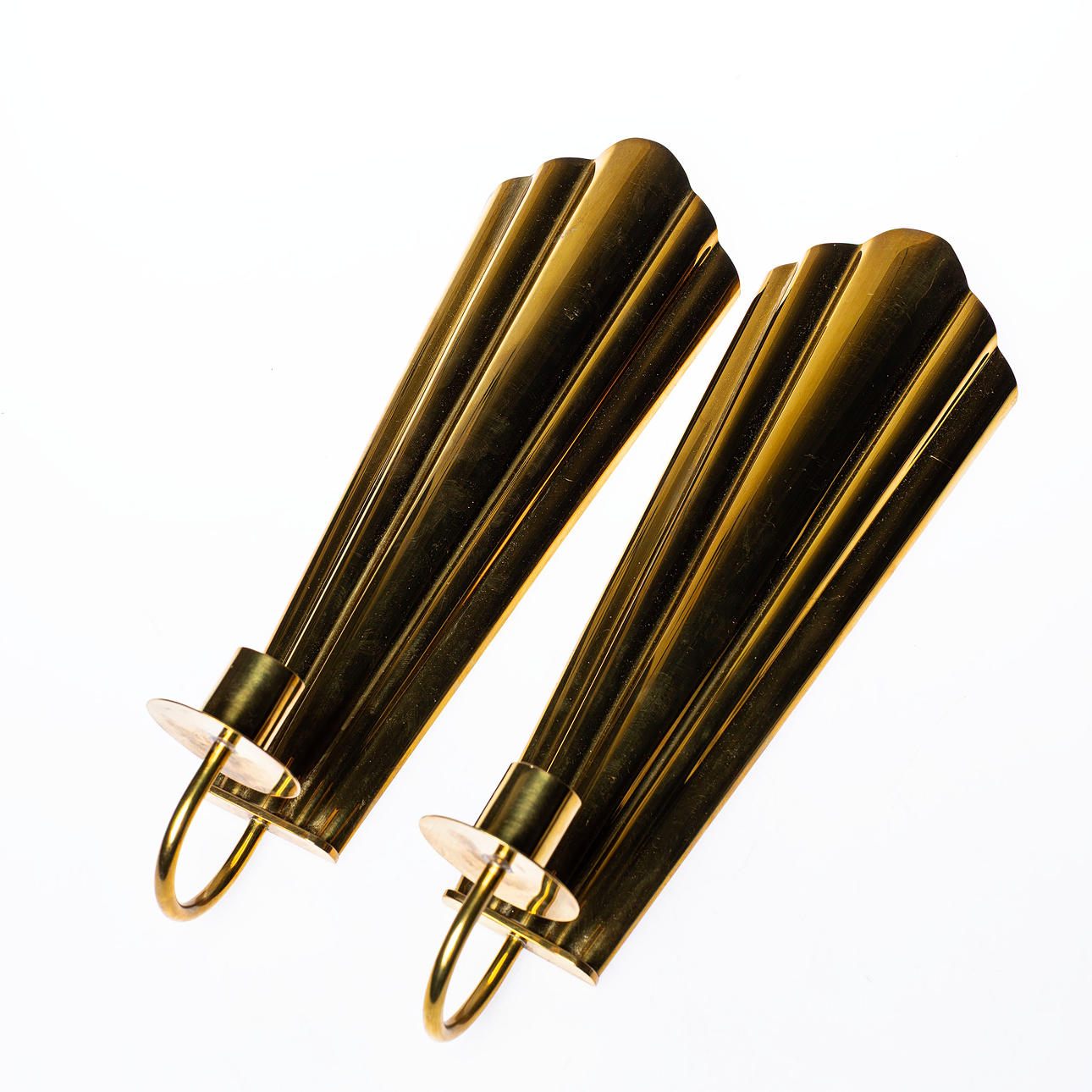 A pair of wall sconces, brass.