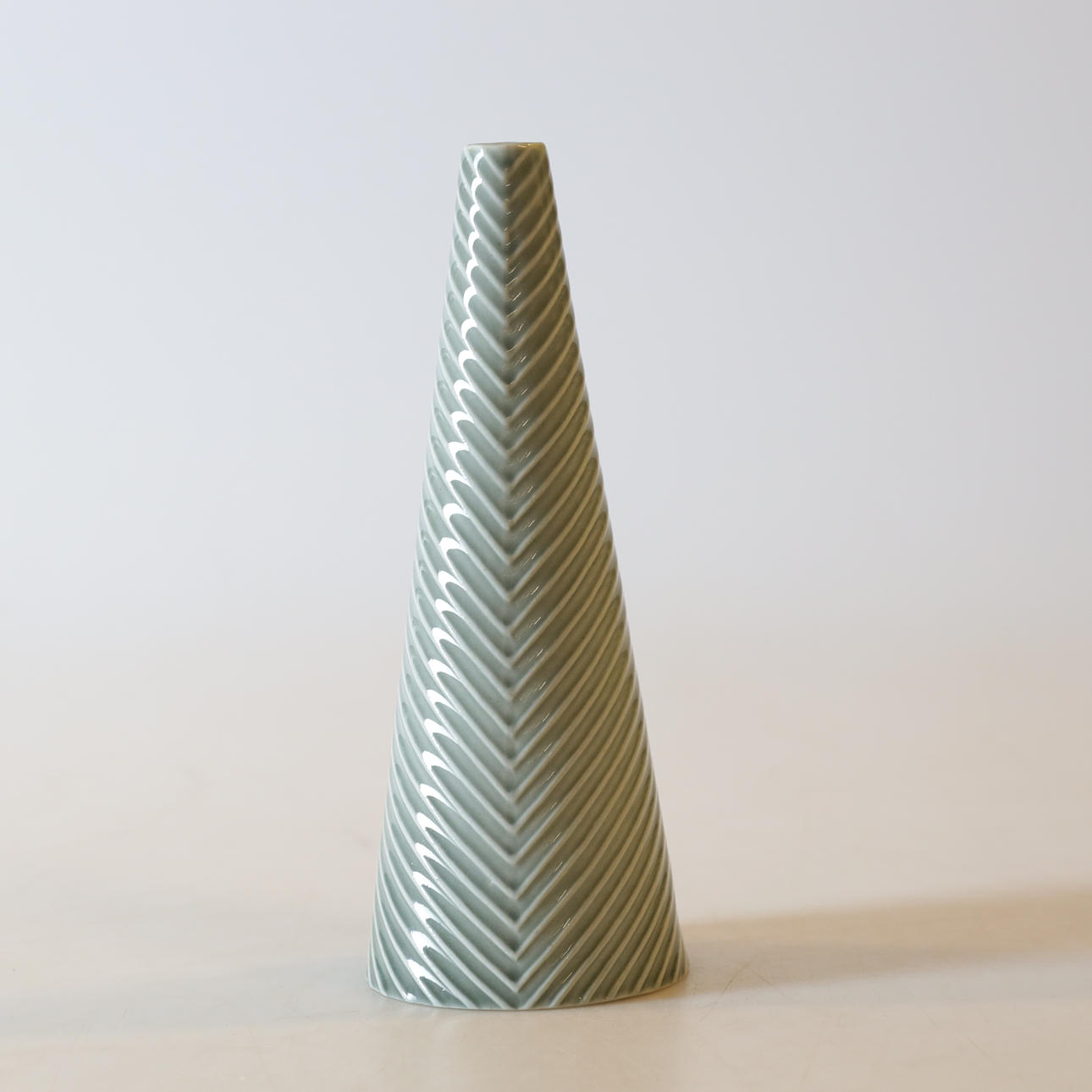 STIG LINDBERG. Jarrón, «Domino», gres. Gustavsberg.