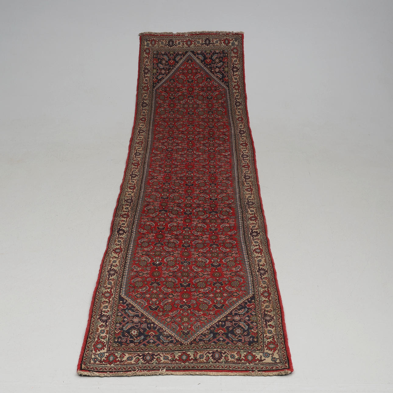 GALLERY MAT. Persian, Bidjar.