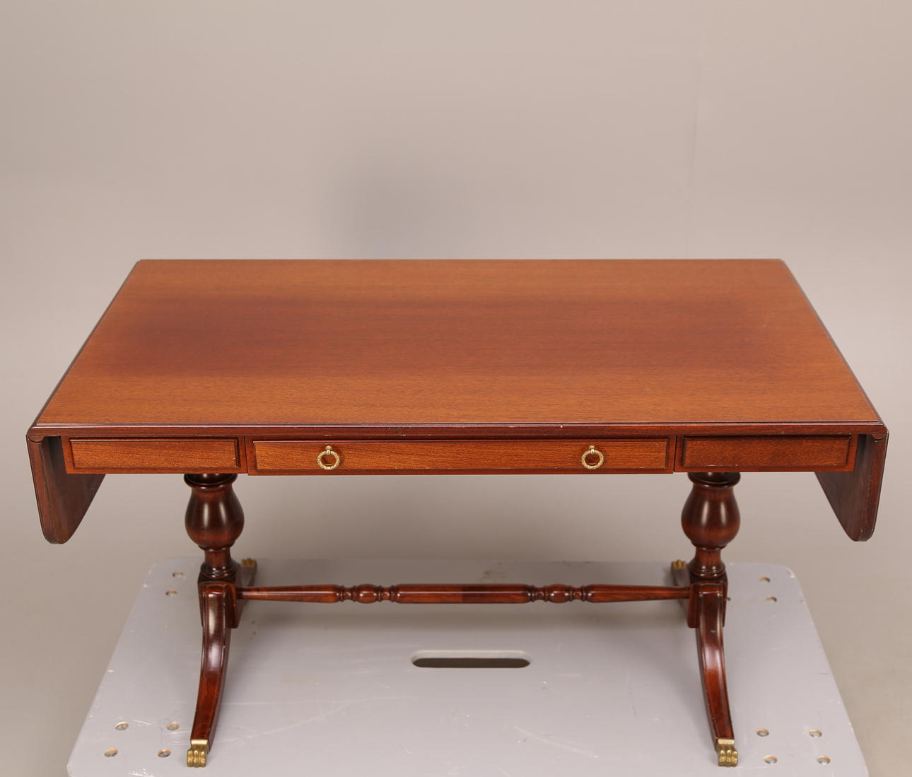 SOFFBORD med klaffar och låda, mahogny, sent 1900-tal.