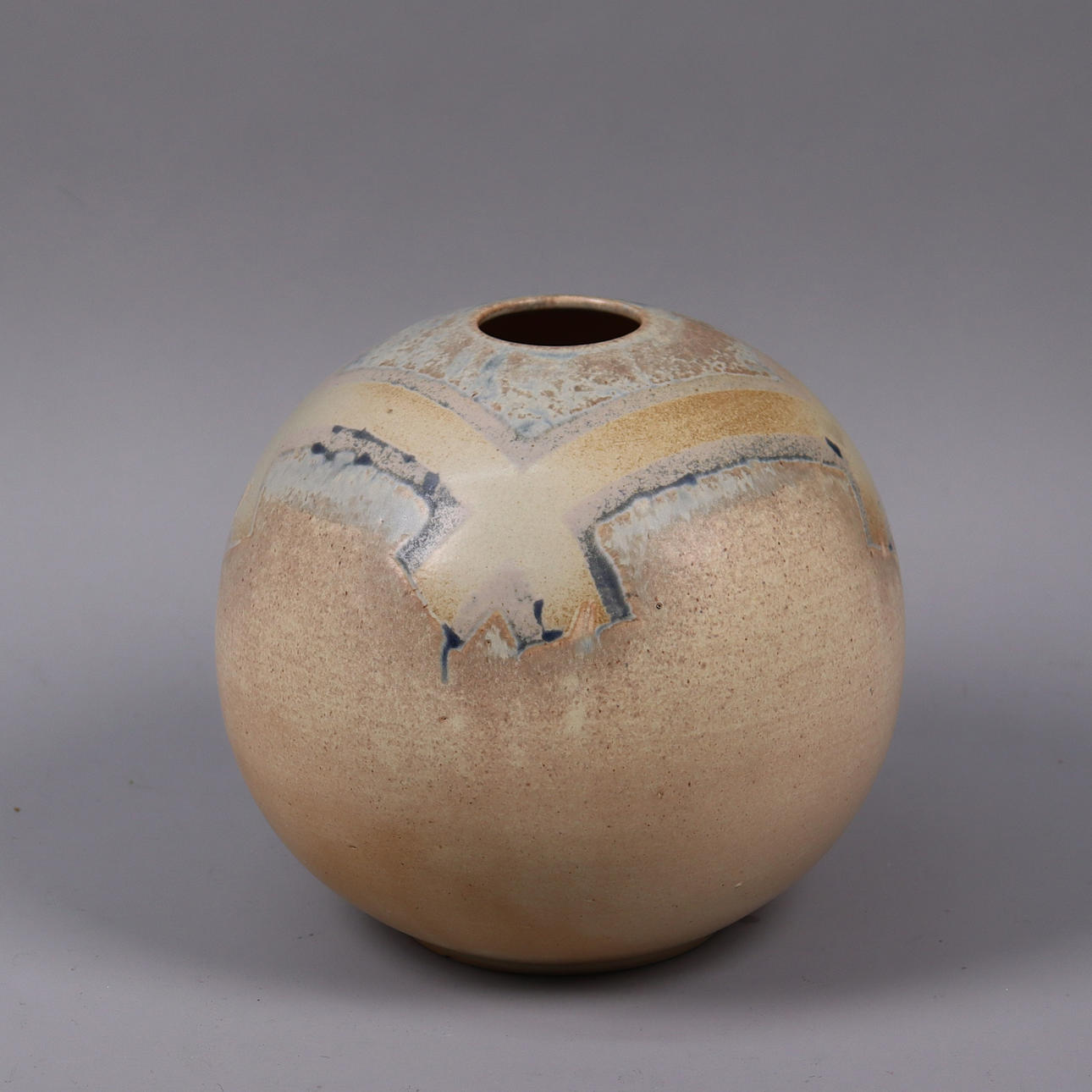 KLOTVAS, ceramic, unidentified ceramicist.