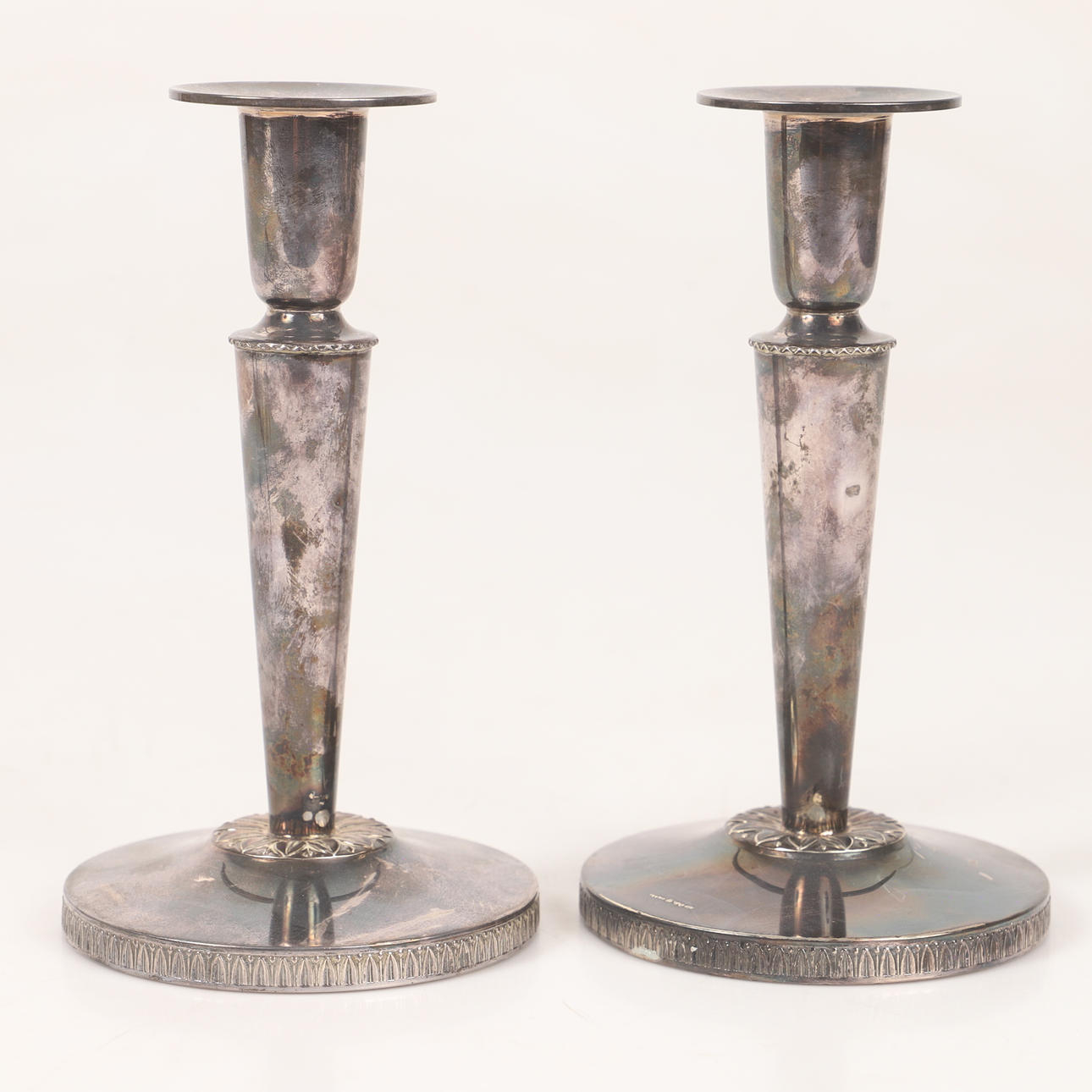 LJUSSTAKAR, 1 par, silver K & EC, Göteborg, 1969.