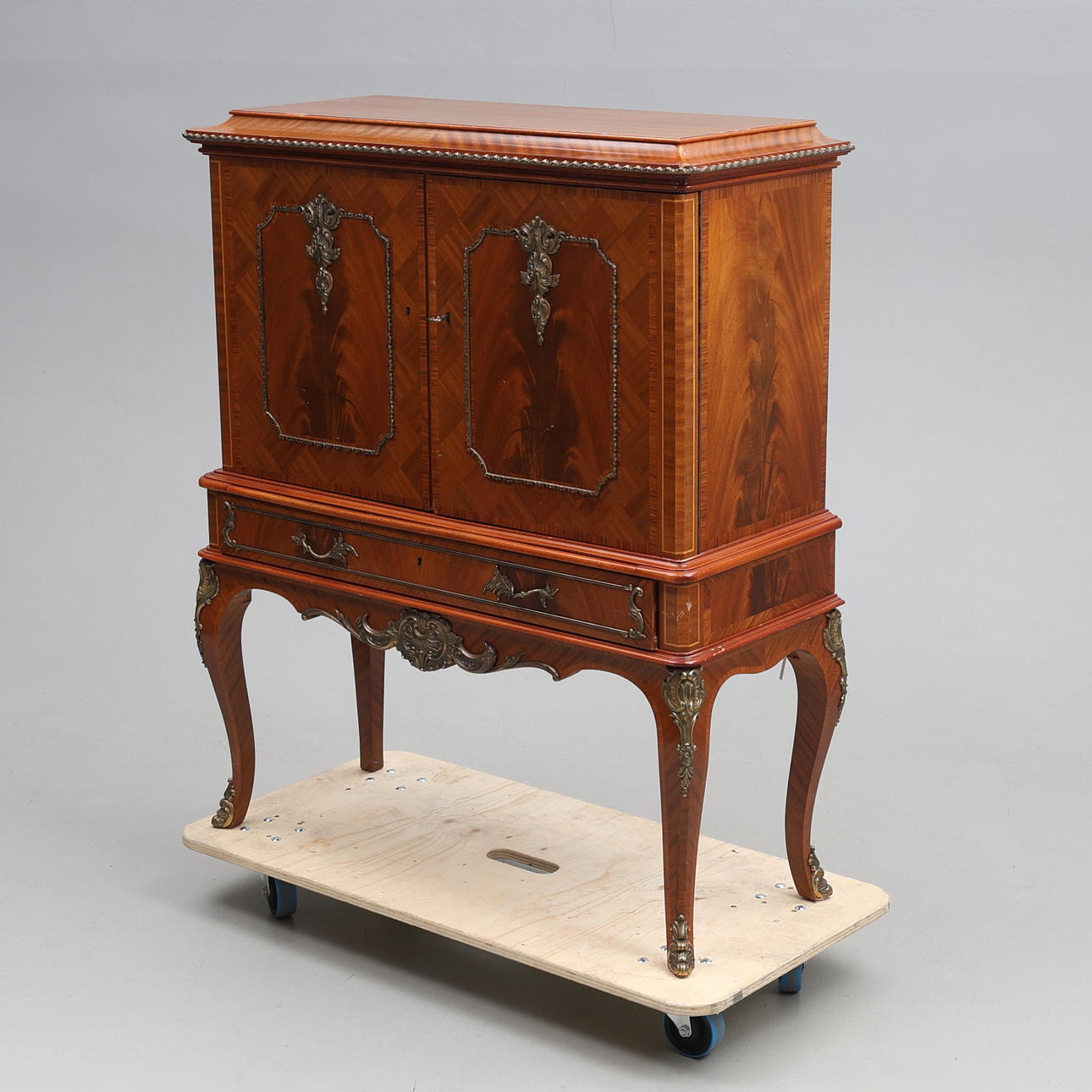 BAR CABINET WITH LIGHTING.