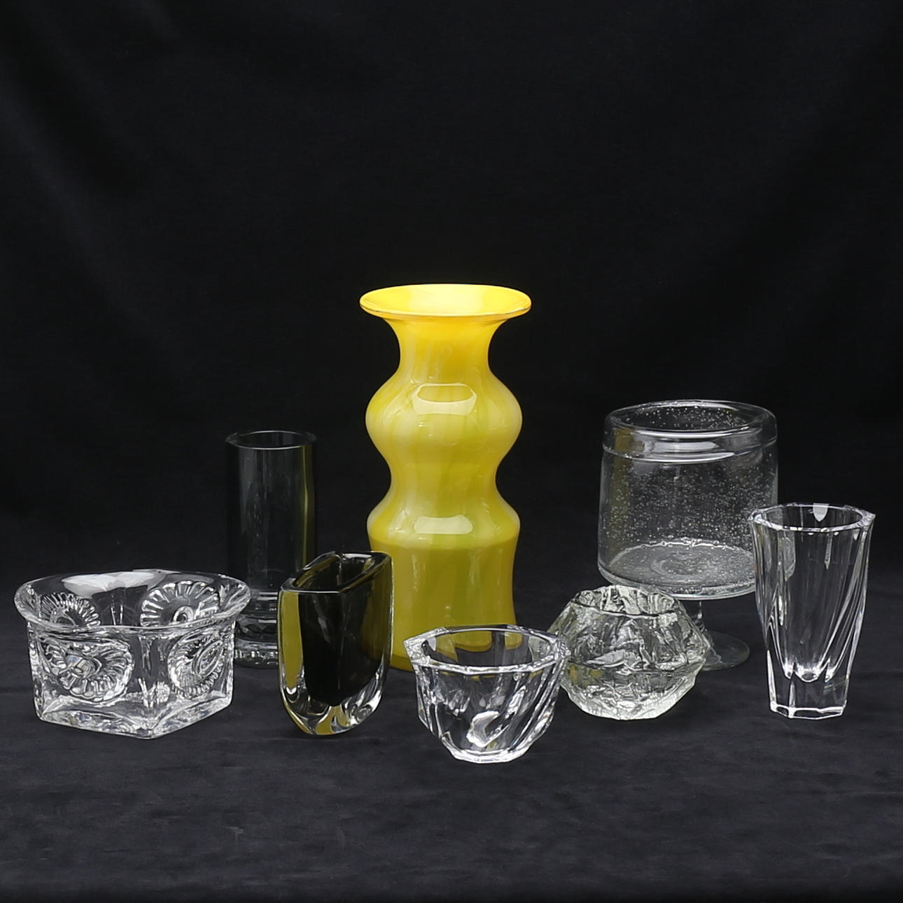 GLAS, 8 delar, bl.a Orrefors, 1900-tal.