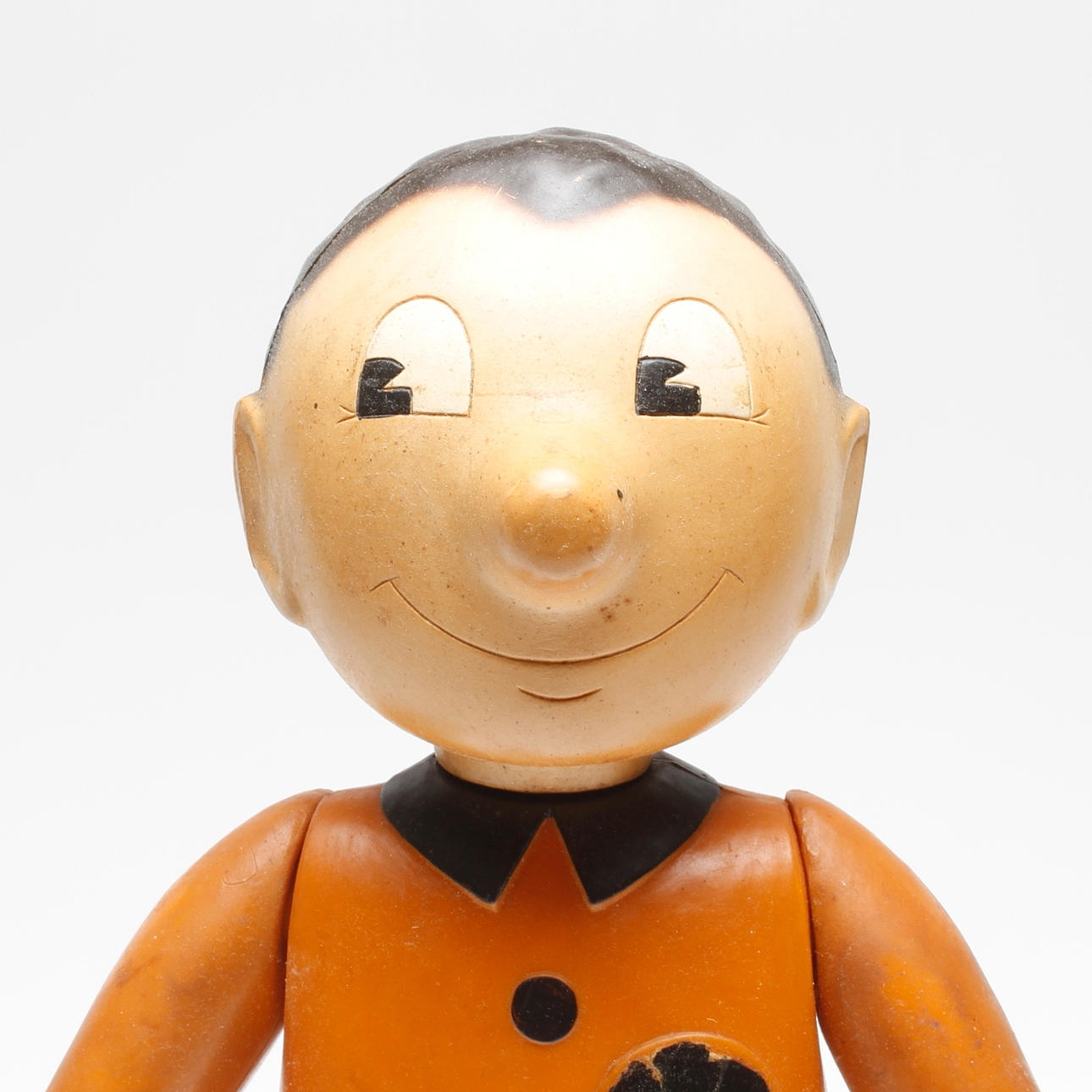 FACITGUBBEN, stor, plast, design Ivan Hammar, omkring 1900-talets mitt.