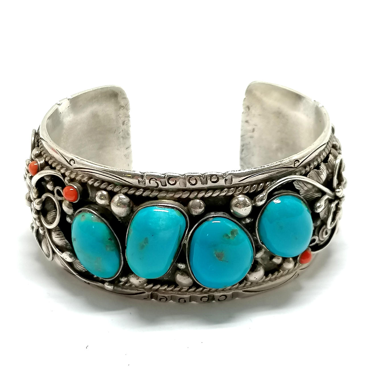 * NAVAJO ARMBÅND MED ENGELSKE IMPORT KENDETEGN.