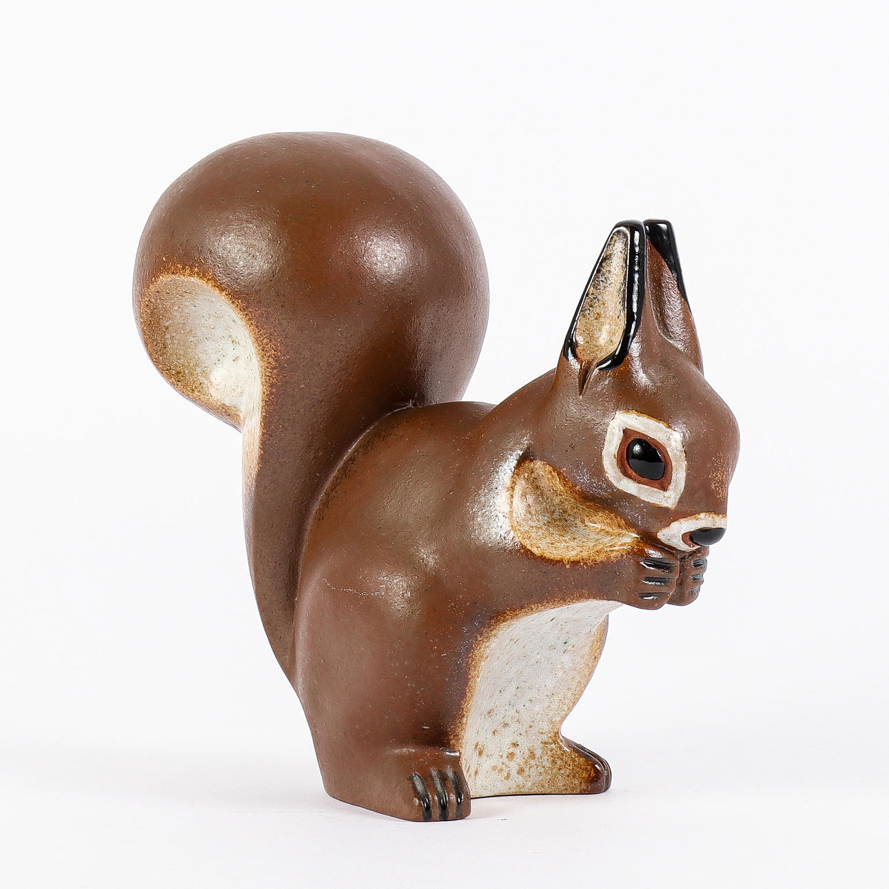 THOMAS HELLSTRÖM. Squirrel, model number “6098" glazed earthenware, Nittjsö.