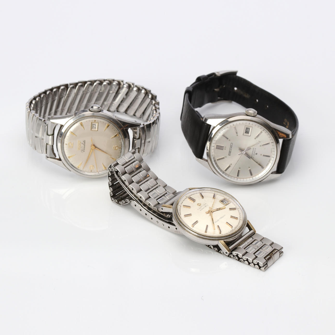WRISTWATCHES, THREE PCS. Steel.