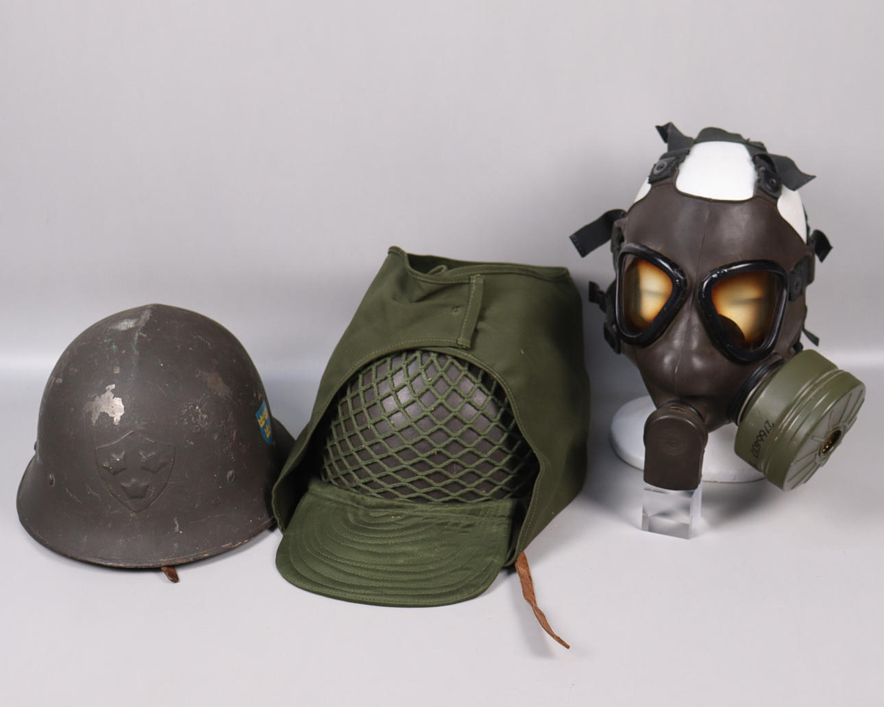 HELMETS, m/1921, m/1937 and protective mask m/51.