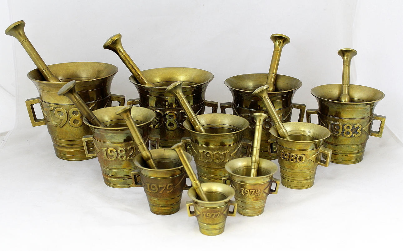 MORTLAR, 10 st, mässing, Skultuna. 1977 - 1986.