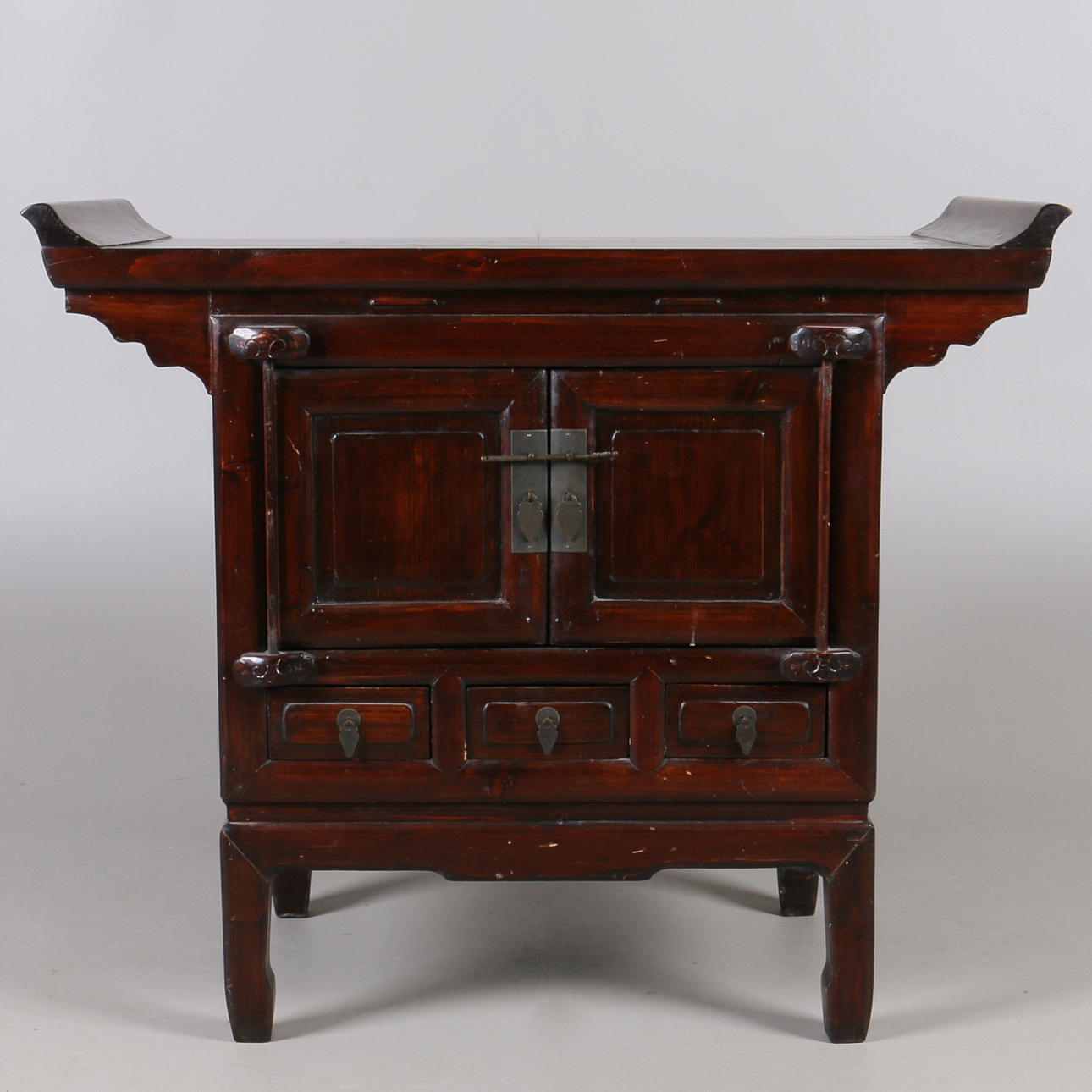 BYRÅ, orientalisk, 1900-talets andra hälft.