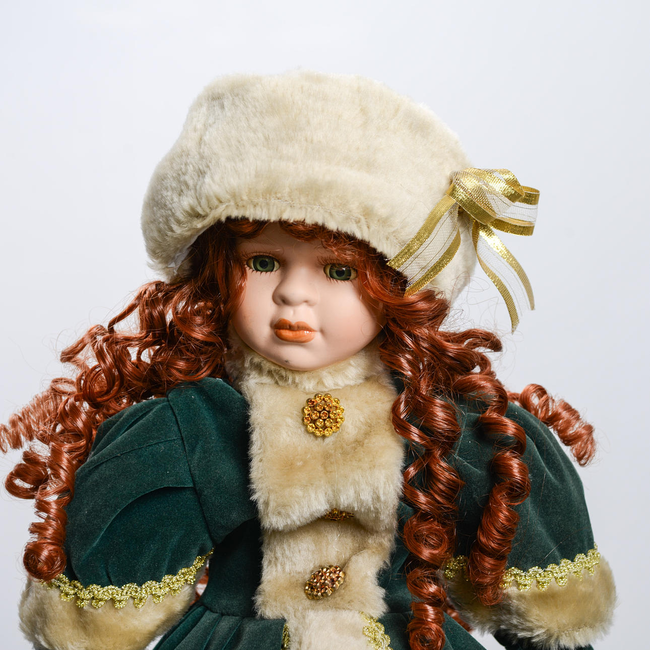 Four porcelain dolls, Franklin Heirloom Dolls, second part of the