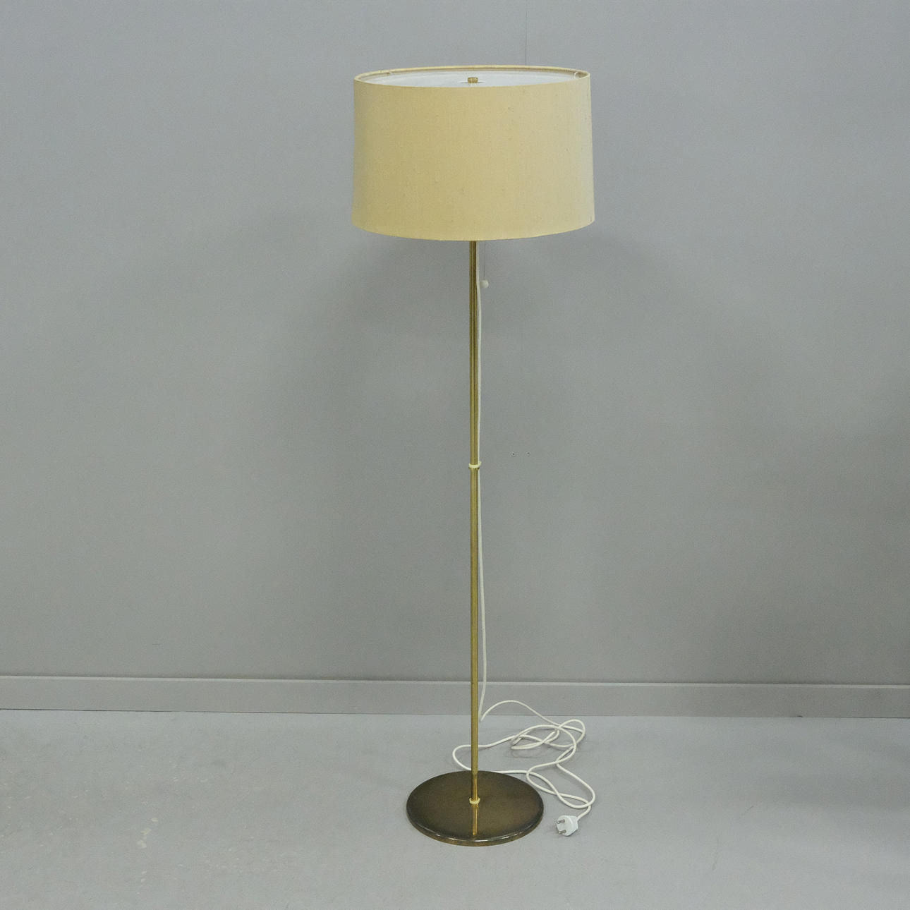 FLOOR LAMP, 1960S, FAGERHULTS LIGHTING, BRASS.