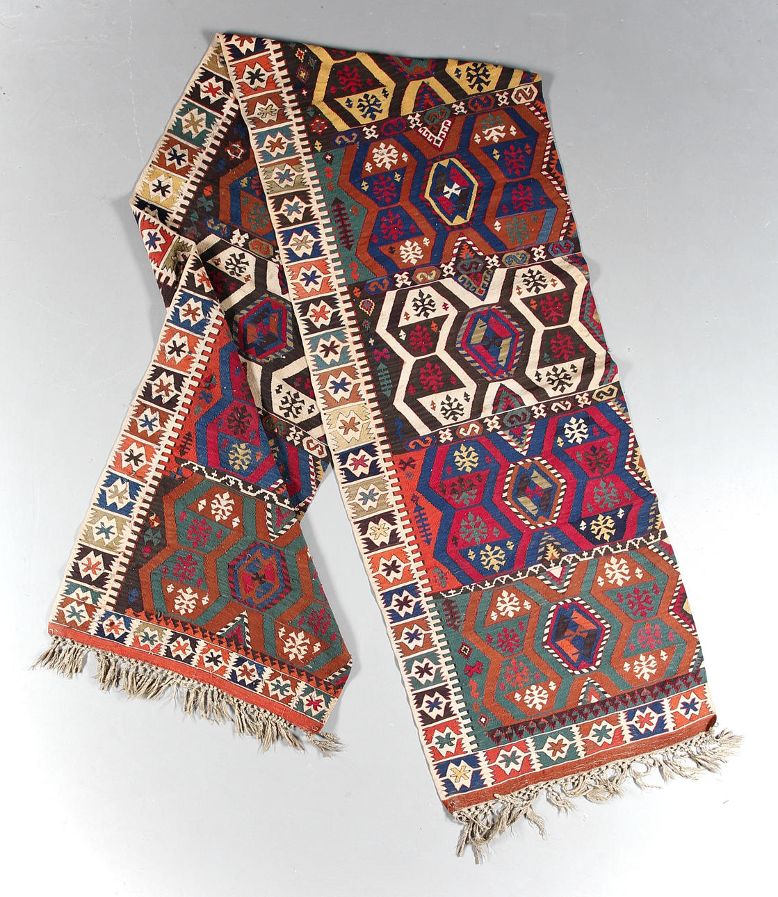 ANTIK KELIMMATTA, 1800-tal, 420x84 cm.