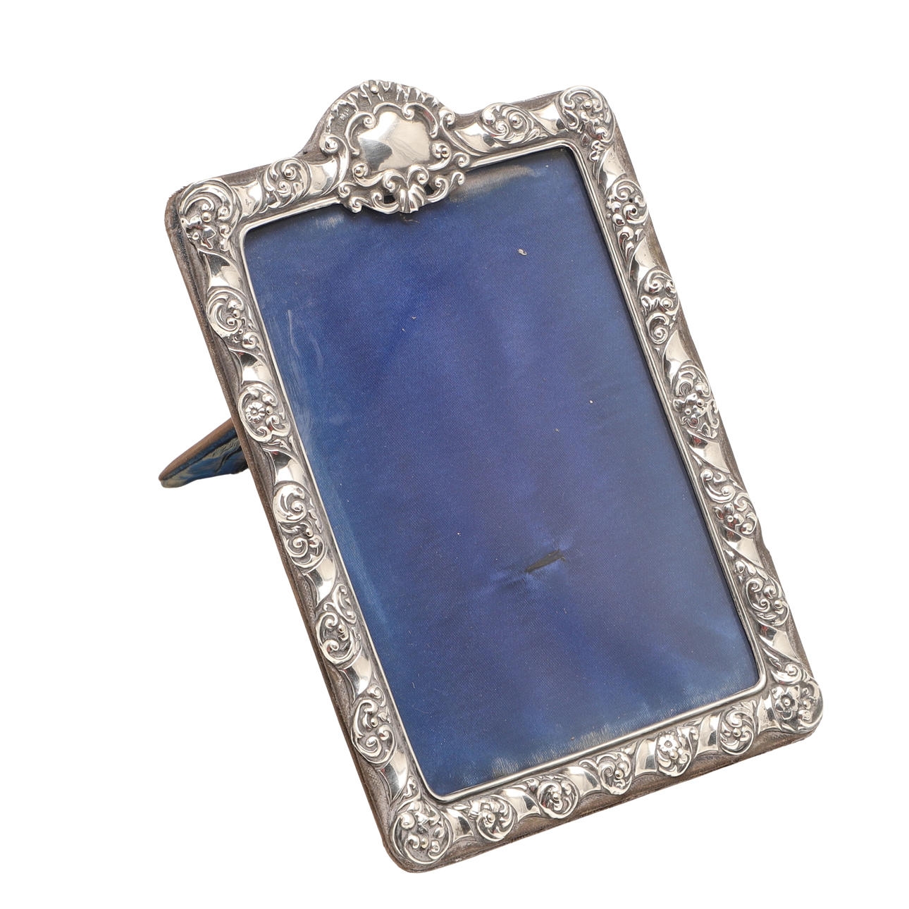 A VICTORIAN SILVER PHOTO FRAME.